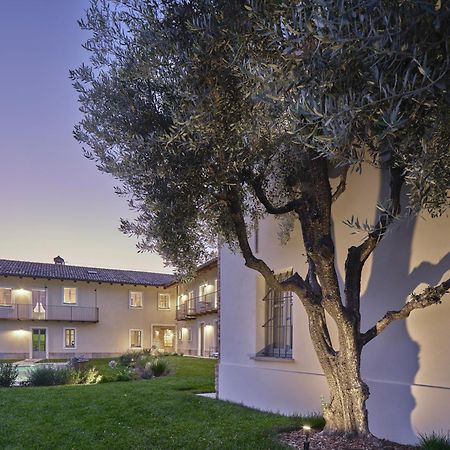 Tenuta Bussia - Wine Relais & Spa Monforte dʼAlba Esterno foto